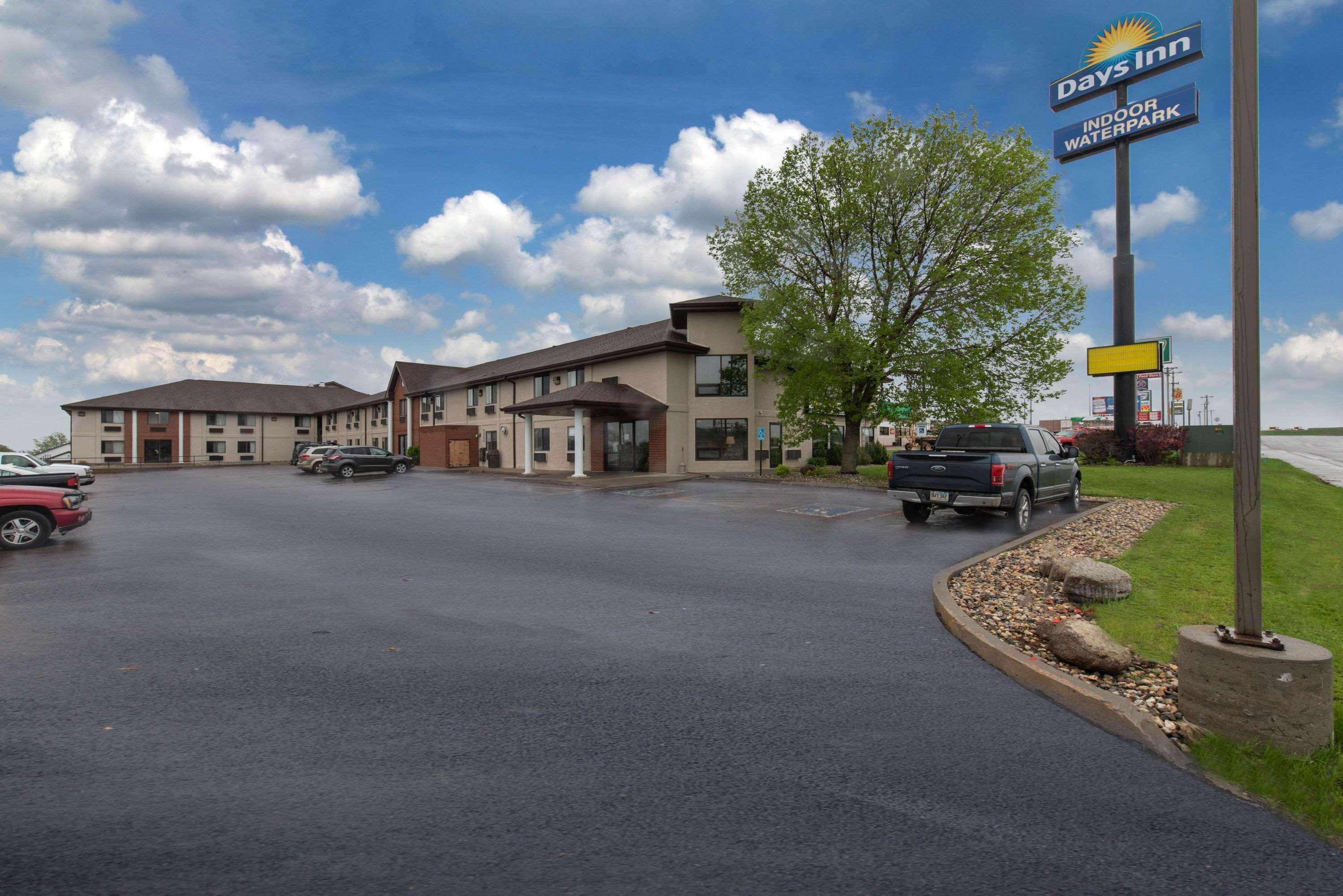 Days Inn By Wyndham Mitchell Sd Zewnętrze zdjęcie