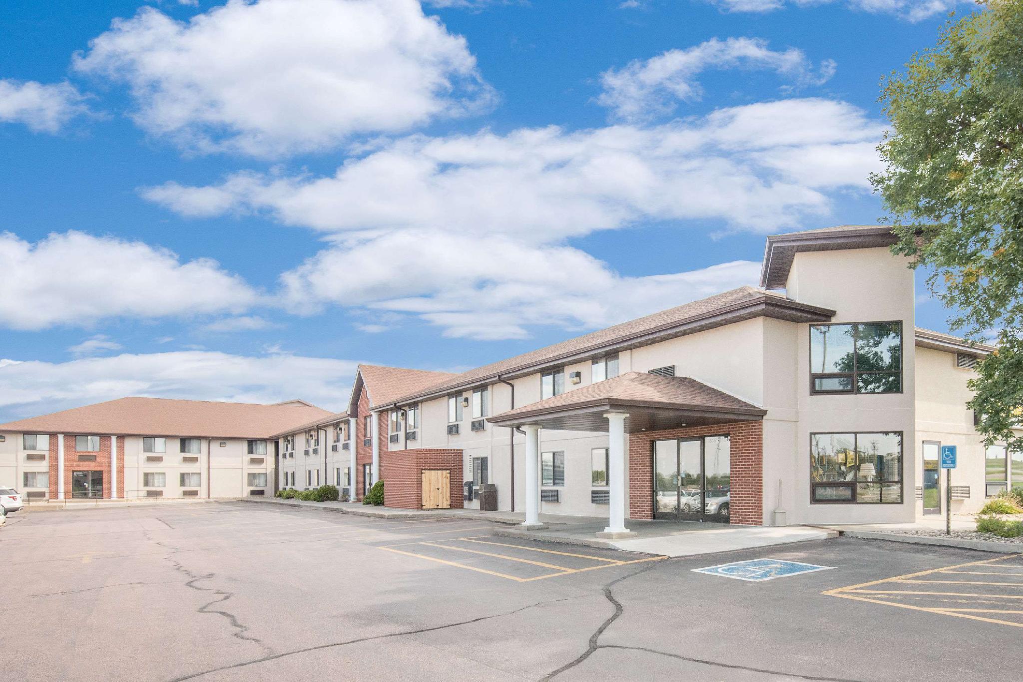 Days Inn By Wyndham Mitchell Sd Zewnętrze zdjęcie